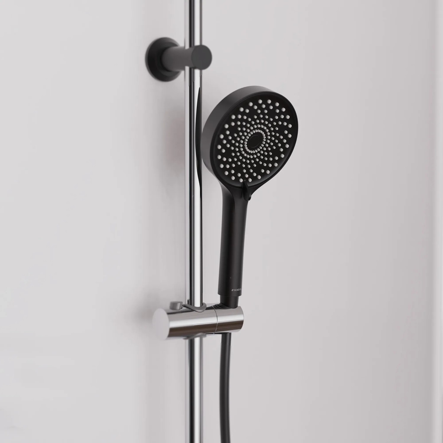 Schütte Überkopfbrause-Set Matao Rain, Chrom/Schwarz matt, mit Handbrause und Brausestange.