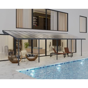 Graue Palram Canopia Terrassenüberdachung (924x295cm) am Pool. Ideal als Wetterschutz für die Terrasse.