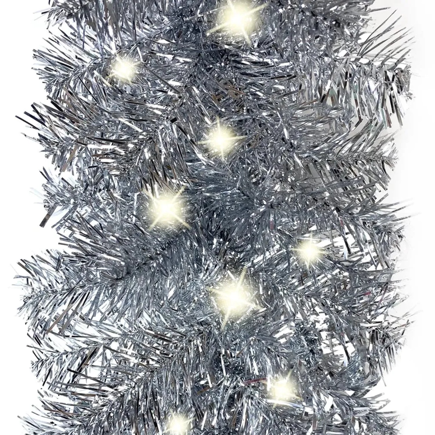 Silberne Weihnachtsgirlande mit leuchtenden LEDs. Glänzende, dichte PVC-Girlande für festliche Dekoration.