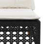 Detailaufnahme: Schwarze vidaXL Garten-Sofagarnitur aus Rattan mit cremefarbenen Kissen.