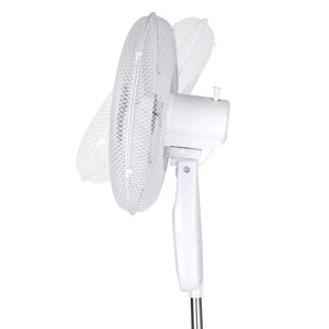 Weißer Standventilator mit Ø 40 cm, höhenverstellbar und mit Oszillationsfunktion.