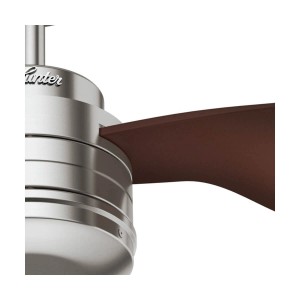 Detailaufnahme: HUNTER Deckenventilator Flight, 132 cm, Nickel gebürstet, dunkles Buchenholz.
