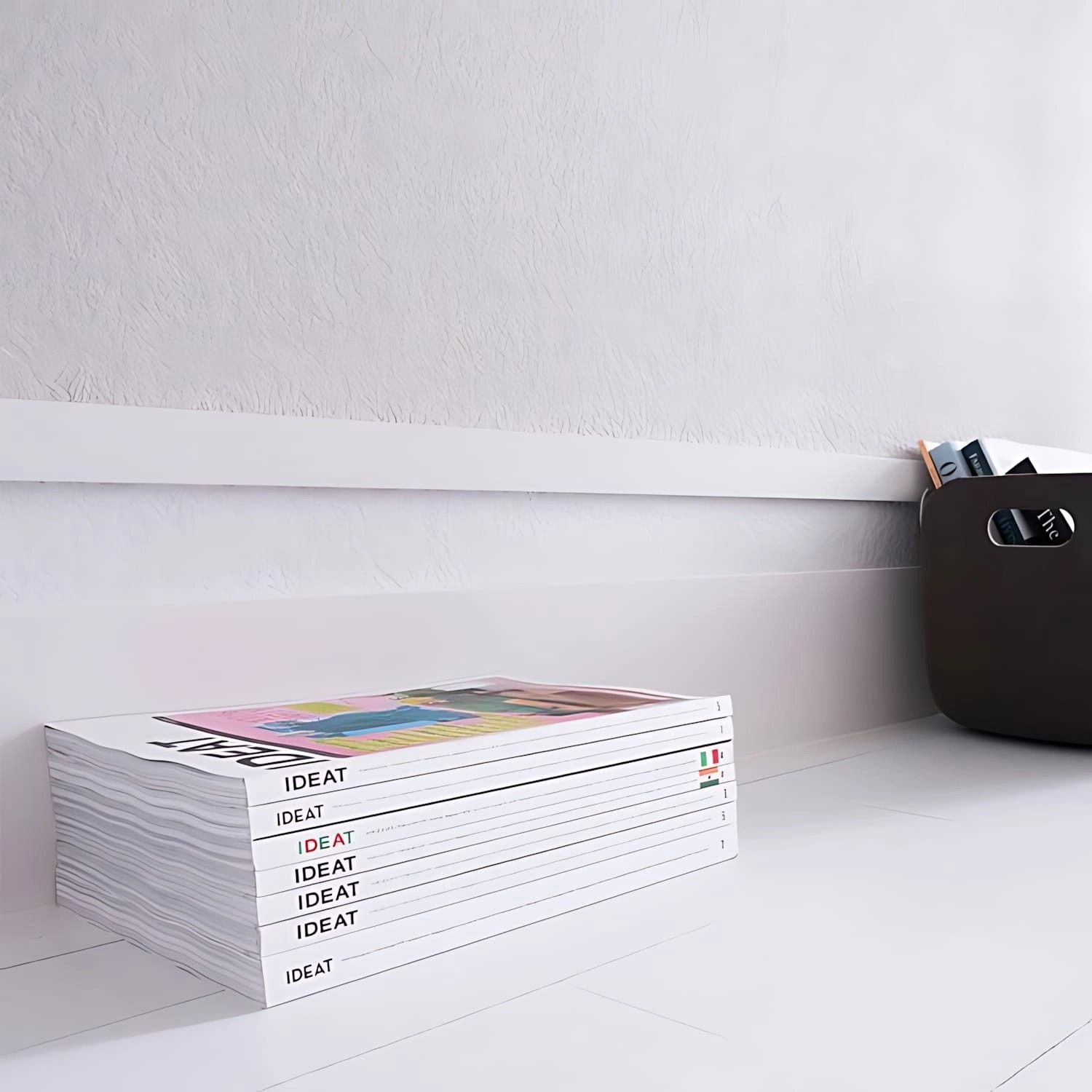 ORAC DECOR Sockelleisten SX162-Box, 72m, Weiß, an weißer Wand montiert.