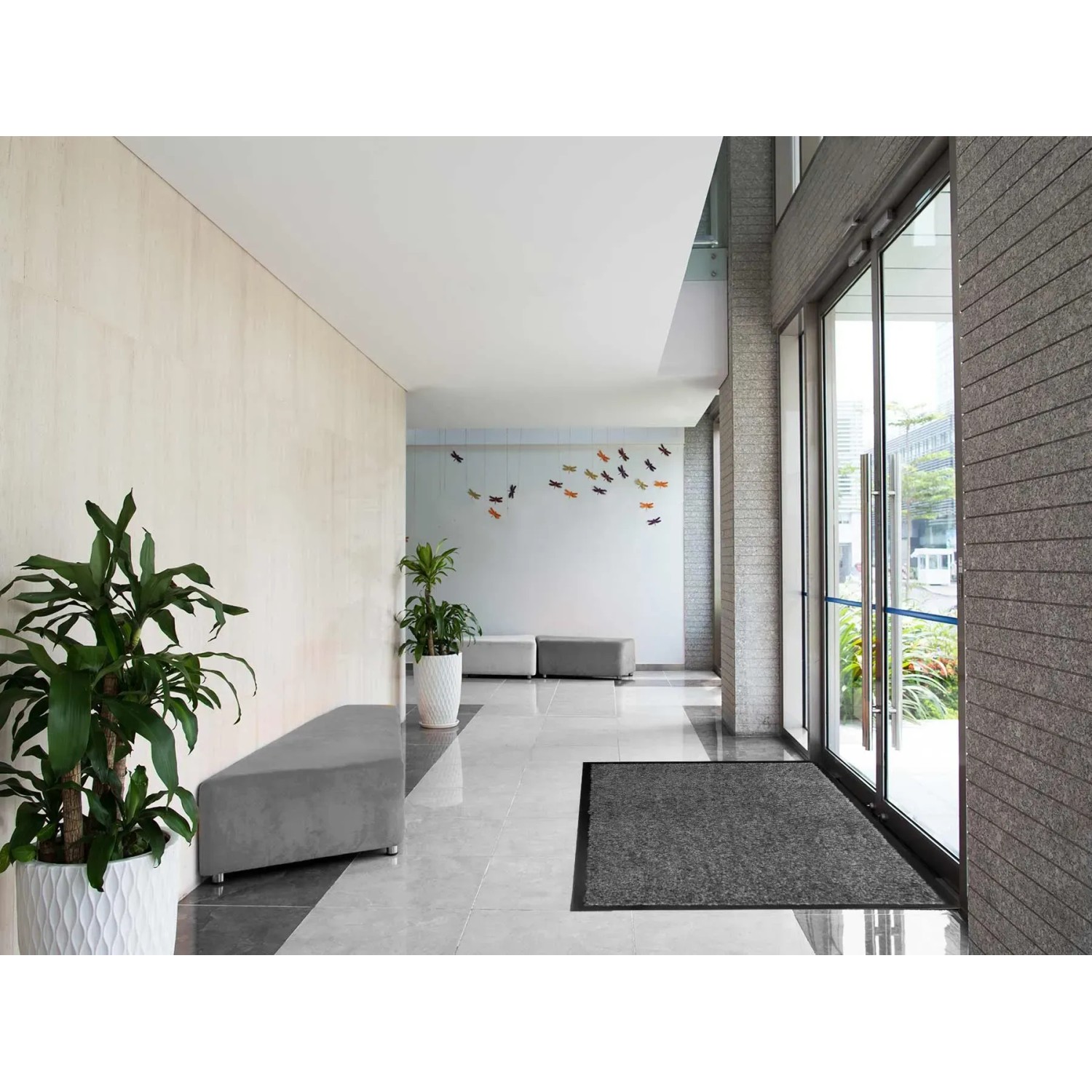 Primaflor Schmutzfangmatte Clean, anthrazit, 90x120cm im Eingangsbereich.