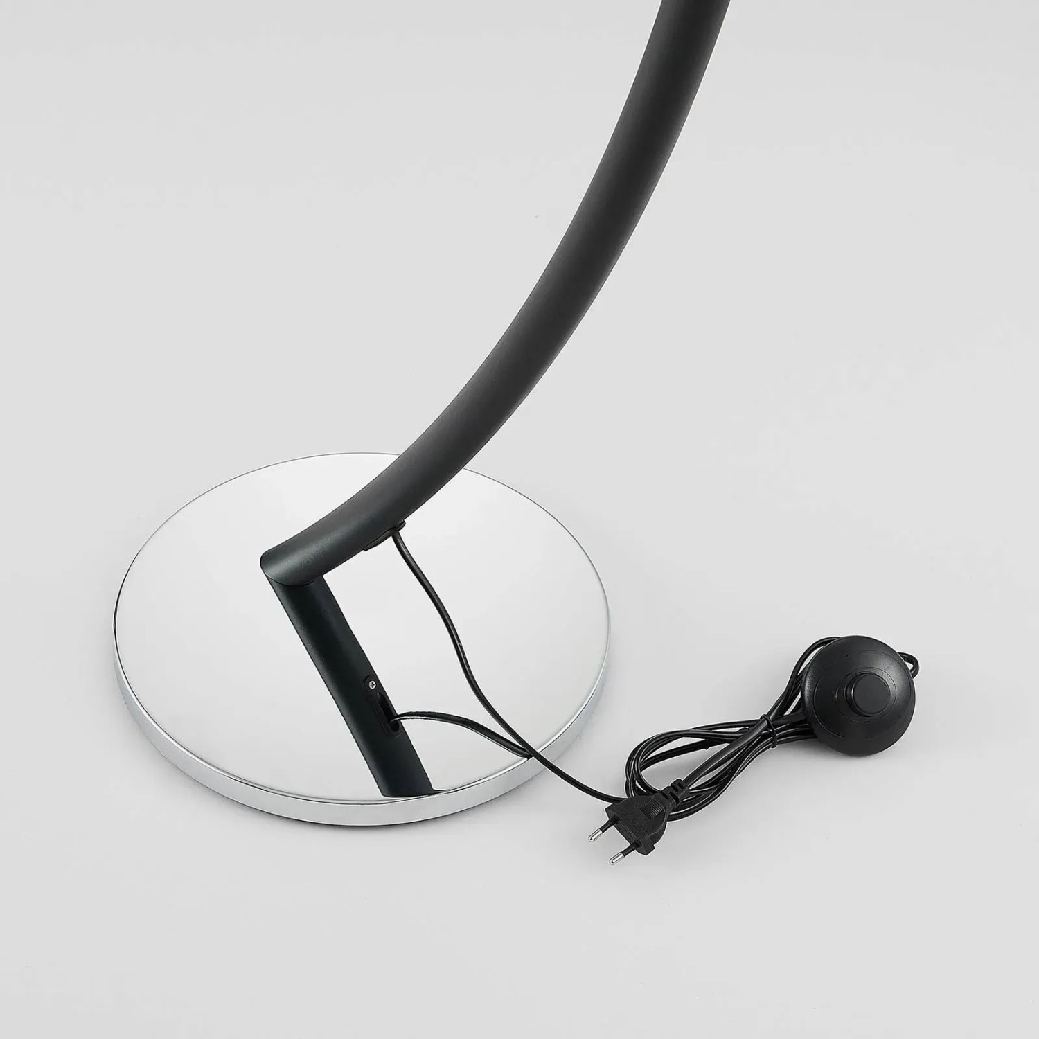 Lucande Stehlampe Bogenleuchte Evelyna 9976110 Modern in Alu aus Textil 1-flammig E27 Schlafzimmerleuchte_9