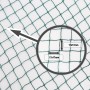 Detailaufnahme: Dunkelgrünes Aquagart Teichnetz (Maschenweite 17x17mm) zum Schutz vor Laub.
