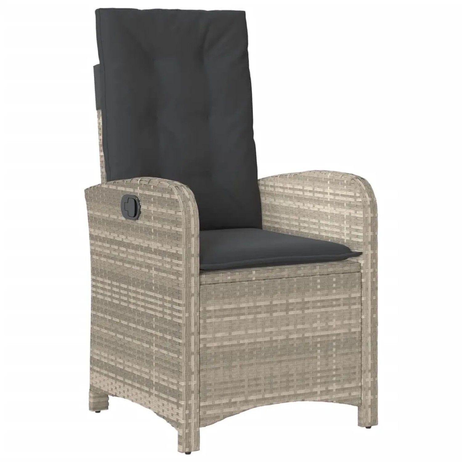 Hellgrauer Rattan Relaxsessel mit anthrazitfarbenen Kissen, Teil des 3-tlg. Bistro-Sets für Gartenmöbel.