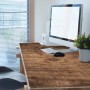 Braune Tulup Schreibtischunterlage in Altholz-Optik auf einem Bürotisch mit Monitor. Schützt den Arbeitsplatz.
