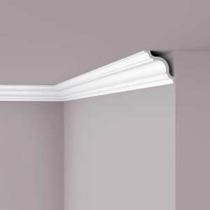 Weiße NOEL & MARQUET NMC Eckleiste NOMASTYL A (2m) an Wand und Decke.