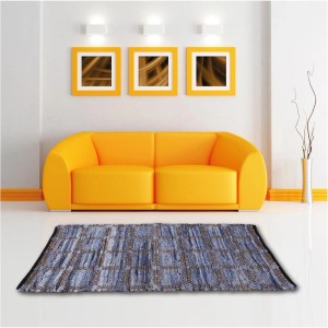 Bestlivings Jeans Flickenteppich 90x150 cm, blauer Wollteppich im Wohnzimmer.