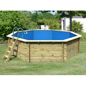 Karibu Holzpool Set mit Leiter und Filteranlage im Garten.
