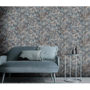 Erismann Vliestapete Play of Light Purity Blau mit floralem Muster im Wohnraum.