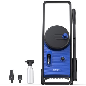 Nilfisk Core 140 PowerControl Hochdruckreiniger mit Zubehör.