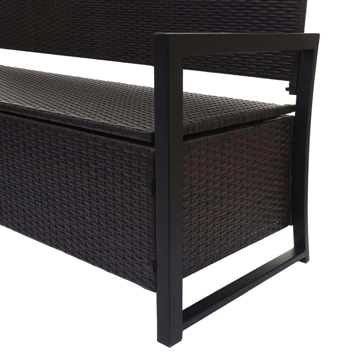 Braune Poly-Rattan Gartenbank mit Staufach und creme Kissen. Detailansicht.