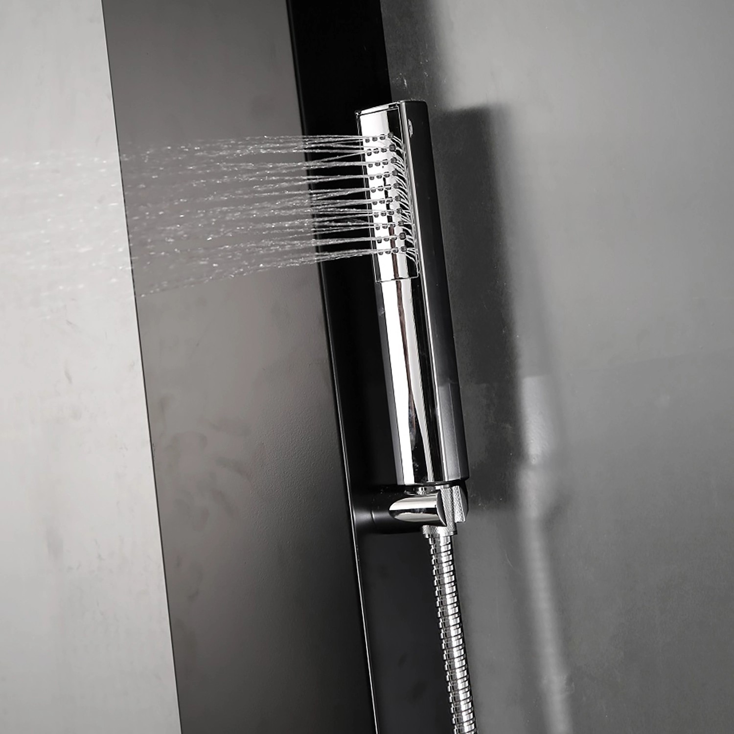 Duschsystem Venice Matt-Schwarz mit Handbrause und Edelstahl-Brauseschlauch.