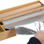 Kesper Folienspender aus Bambus mit Fächern für Alu-, Frischhalte- und Backpapier, sowie Verschlussclips.