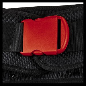 Detailaufnahme: Einhell Akku-Gürtel GE-PB 36/18 Li mit roter Schnalle. Power X-Change Zubehör.