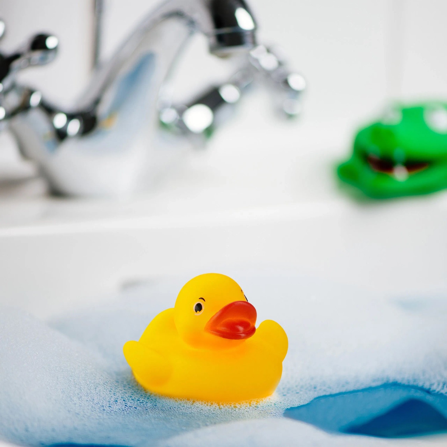 Relaxdays Badeente 12er Set PVC Gelb Schwimmend 5 cm x 6 cm x 5 cm 10 g_2
