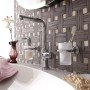 Mosaikmatte Naturstein Black Slate und Beige Marble im Badezimmer, Format 30x30 cm.