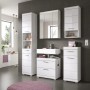 Weißer Hochglanz Waschbeckenunterschrank mit Schubladen (60cm) im modernen Badezimmer.