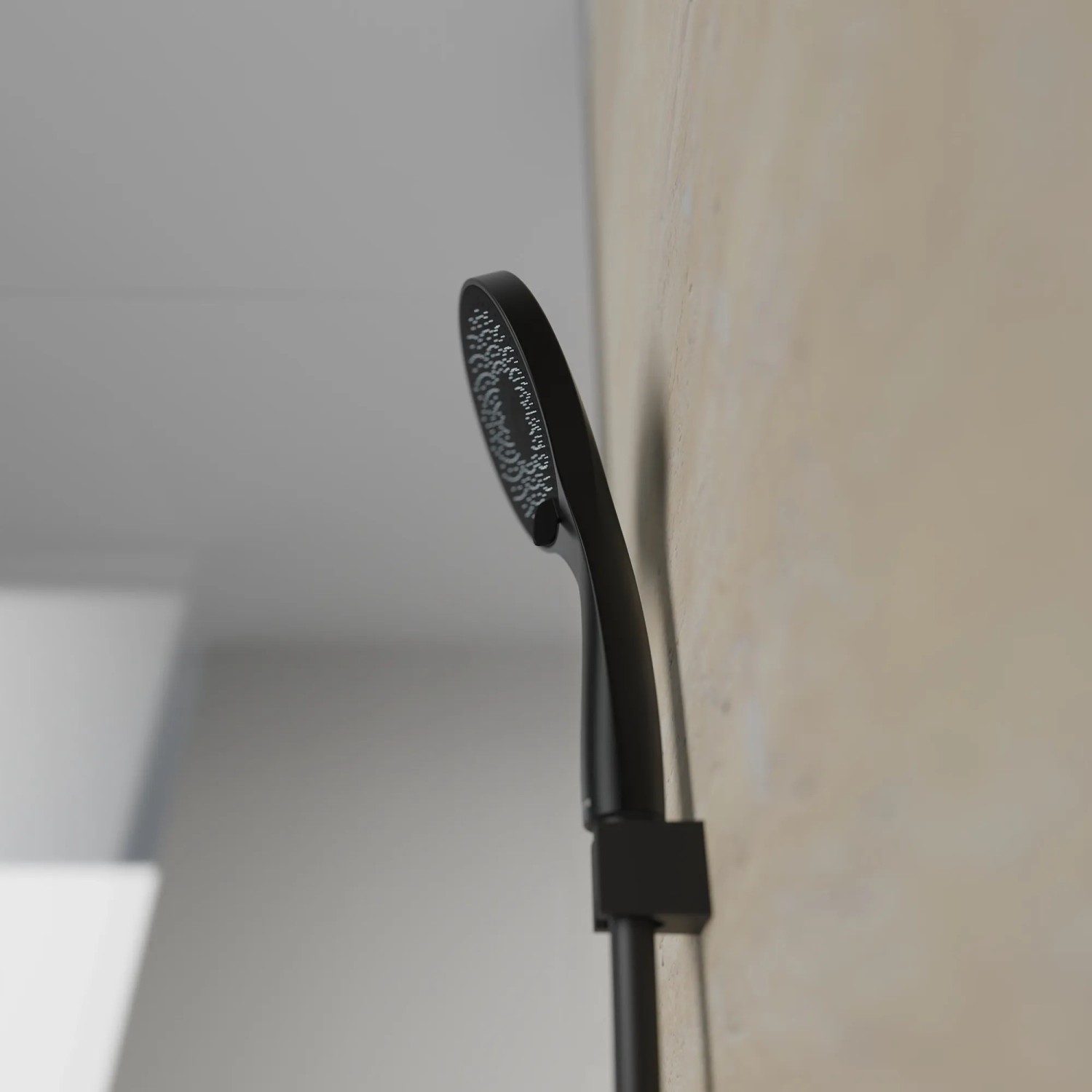 Schütte Handbrause Capri, schwarz matt, mit Antikalk-Noppen und 3 Strahlarten.