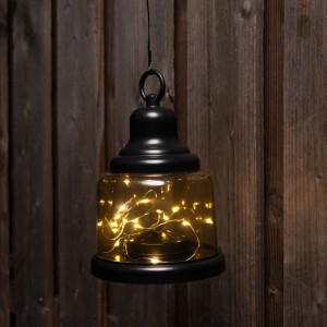 Dekorative Marrakesh Laterne mit LED-Lichtern, schwarz, für gemütliche Außenbereiche.