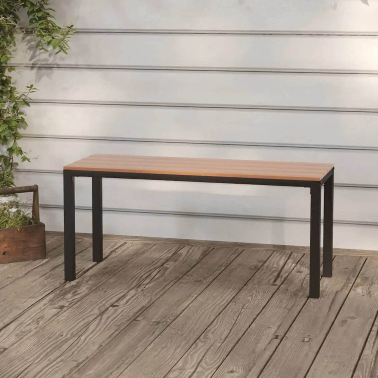furnicato Gartenbank, 110 cm, braunes WPC, schwarzes Stahlgestell. Robuste Sitzbank für Terrasse und Garten.