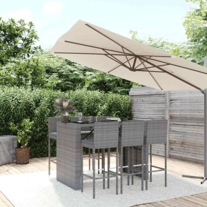 Graues 7-tlg. vidaXL Gartenbar-Set mit Kissen aus Polyrattan unter einem Sonnenschirm.