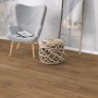 Brauner Egger NatureSense Aqua Laminatboden in Eichenoptik, wasserfest, ideal für Wohnräume.