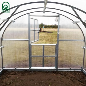Klasika Gewächshaus Arch 6m² mit Polycarbonat, Tür geöffnet.