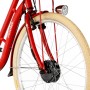 Detailaufnahme Vorderrad des roten Fischer Hollandrad E-Bike Cita Retro 2.0 mit Frontmotor.