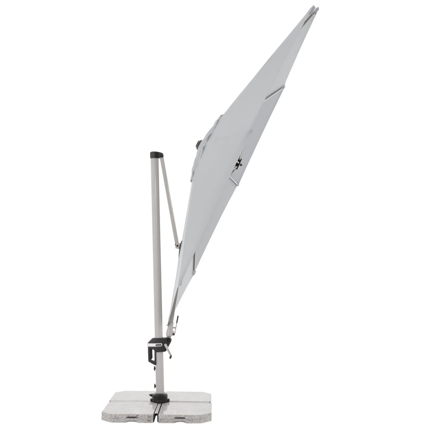 Hellgrauer Doppler Ampelschirm Active, Ø 372 cm, mit Dreh- und Neigungsfunktion auf Schirmständer.