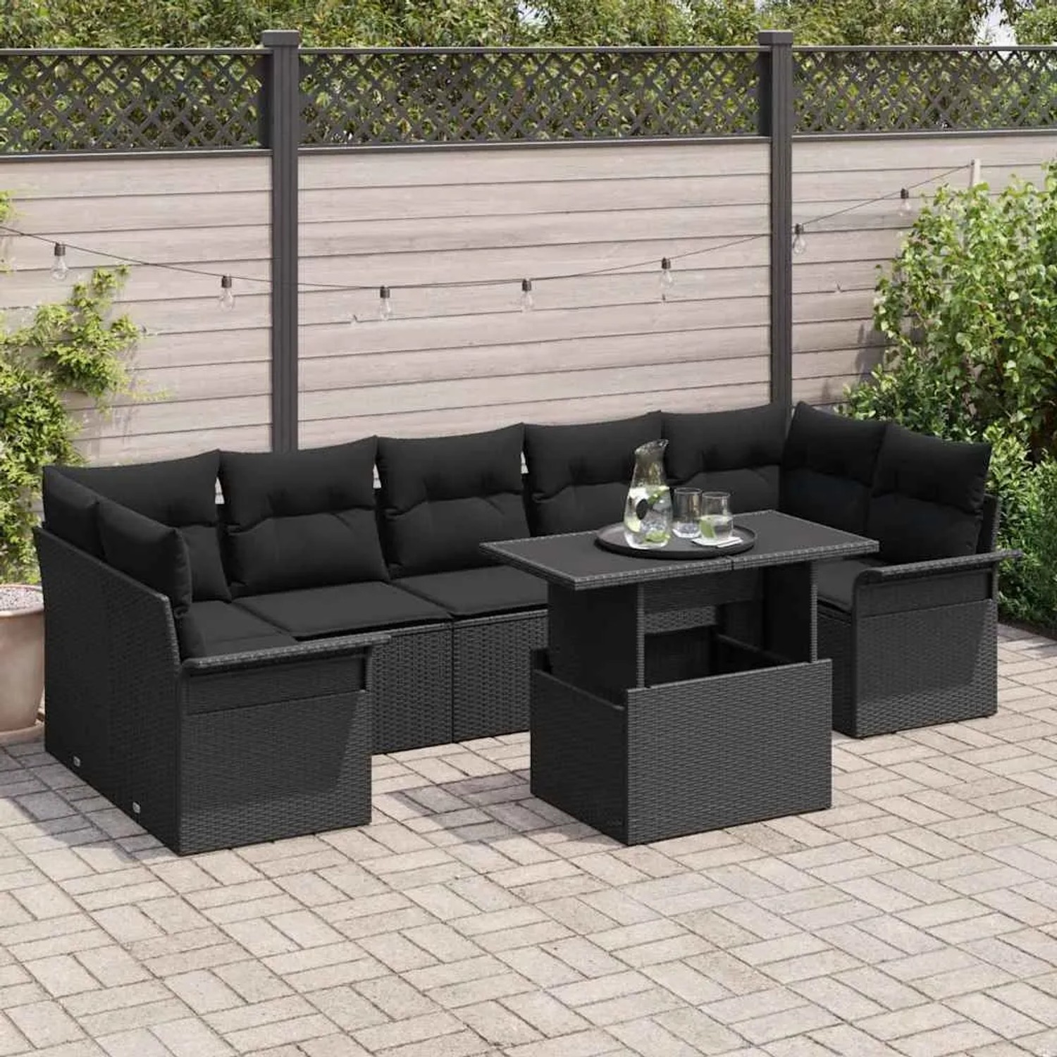Schwarzes 8-teiliges Garten-Sofa-Set aus Poly Rattan mit Tisch und Kissen von vidaXL.