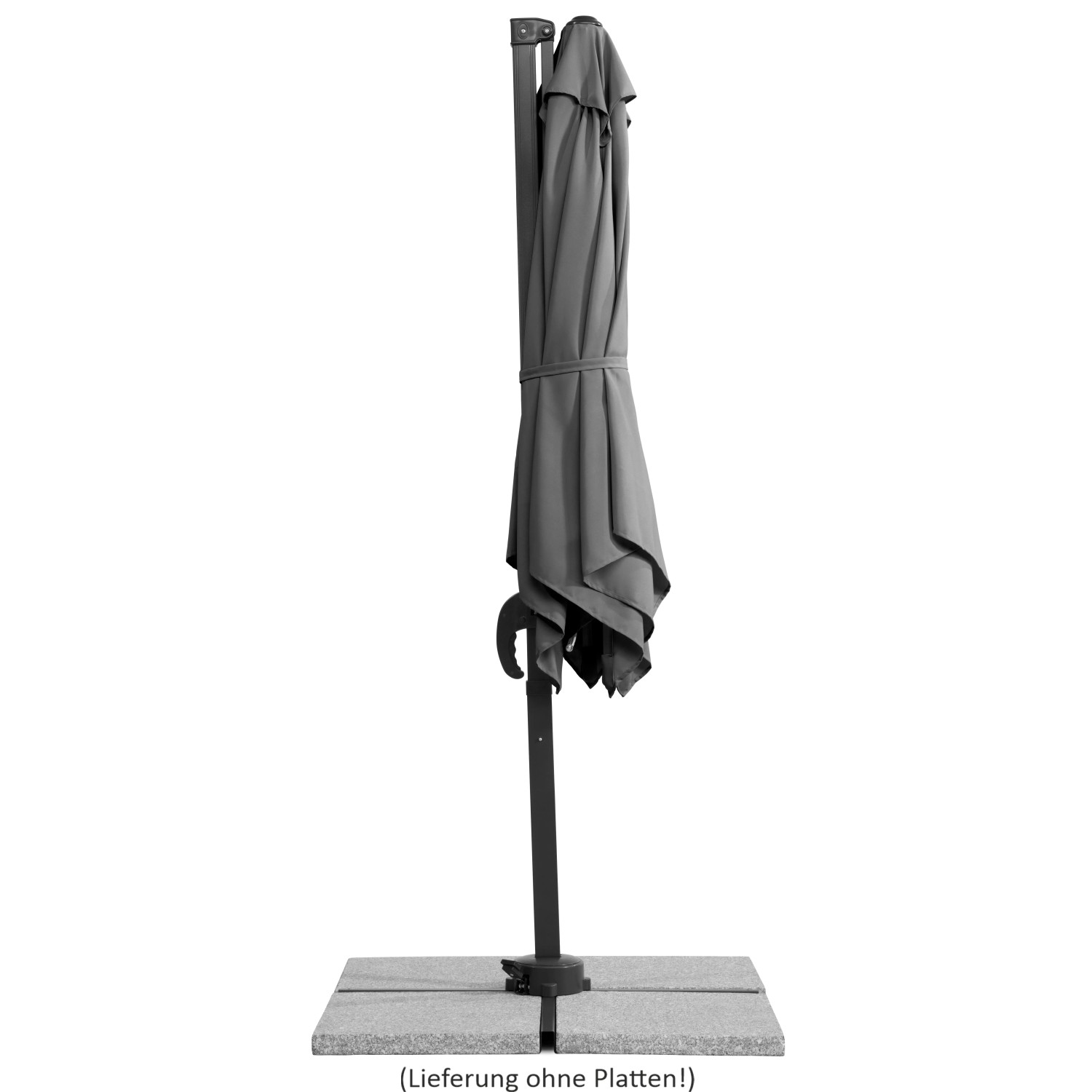 Zusammengebundener, anthrazitfarbener Schneider Ampelschirm 300x230 cm mit Kurbel auf Steinplatten.
