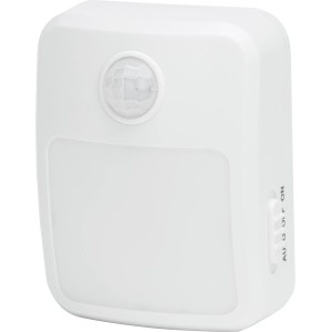 Warmweißes LED-Nachtlicht mit Bewegungsmelder für die Steckdose.