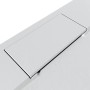 Detailaufnahme: Weiße Breuer LiteLine Duschwanne aus Mineralguss, quadratisch, mit Ablauf.