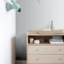 ESTAhome Fototapete Waldtiere in Grün/Braun (100x279 cm) im Kinderzimmer.