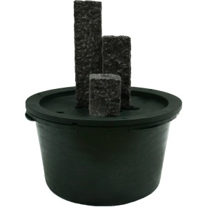 Ubbink Acqua Arte Taranto Gartenbrunnen Set mit 3 Granitsäulen (15-45cm) auf Wasserbecken.