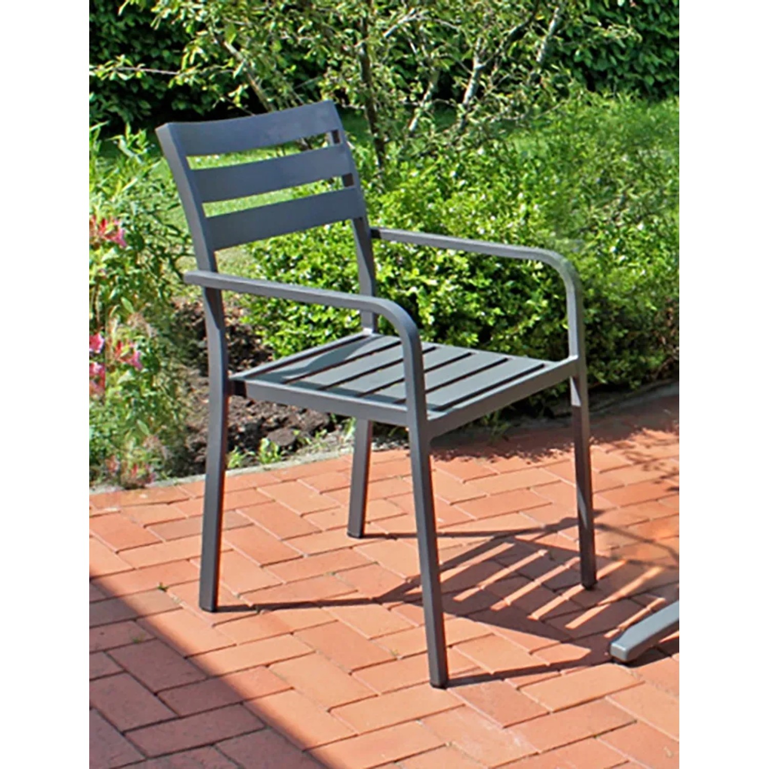 Anthrazitfarbener Garden Pleasure Gartenstuhl Treviso, 4er-Set aus Aluminium für Terrasse und Garten.