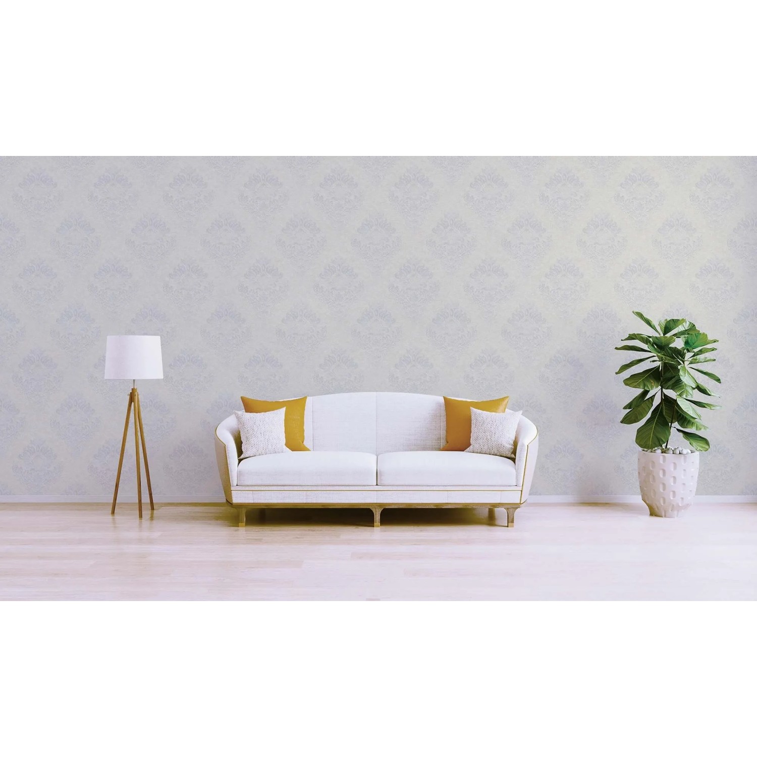 Weiße Tadessi Vliestapete mit elegantem Barock-Ornamentmuster in einem Wohnzimmer mit Sofa und Stehlampe.