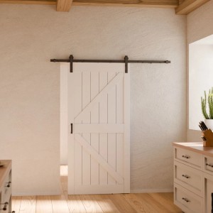 Weiße Holzschiebetür im Landhausstil mit schwarzer Laufschiene und Bügelgriff als Komplettset.