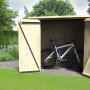 Offene D+J Fahrradgarage Bike Box aus Holz mit zwei Fahrrädern darin.