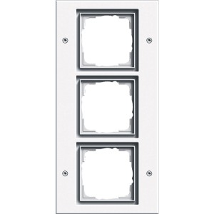 Gira Feuchtraum Abdeckrahmen 3-fach TX 44 reinweiß für Schalterprogramme im Feuchtraum.