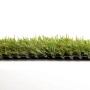 Detailaufnahme Kunstrasen Rio: Grüner Rasenteppich mit braunem Untergras, 37mm hoch.