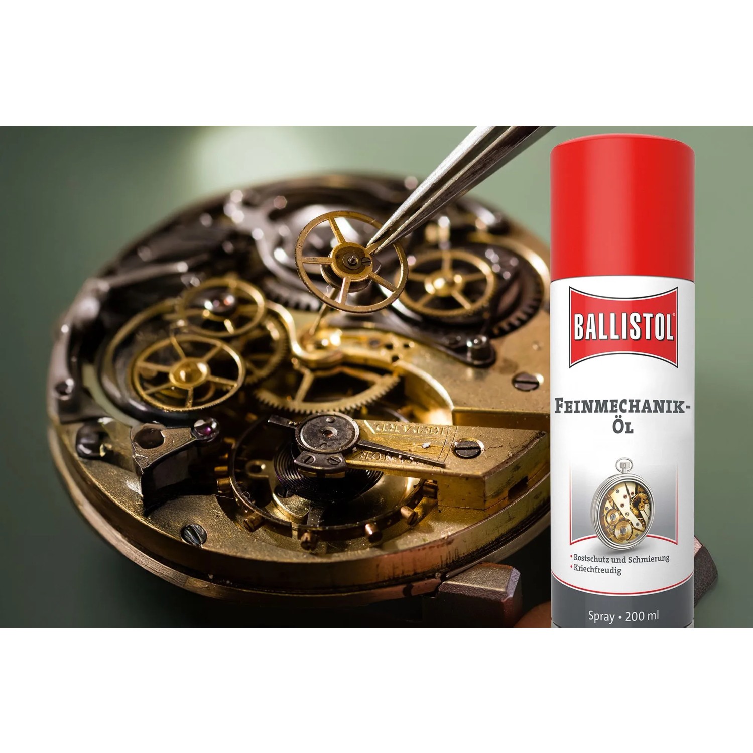 Ballistol Feinmechanik-Öl Spray 200 ml. Dose neben Uhrwerk, Zange hält Zahnrad. Für Schmierung, Rostschutz & Reinigung.
