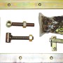 T&J Einzeltor-Beschlag Premium, gelb verzinkt, mit Bändern, Drückergarnitur und verstellbaren Kloben.