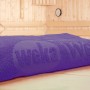 Violettes Weka Saunahandtuch, extra groß und saugstark, mit Logo.