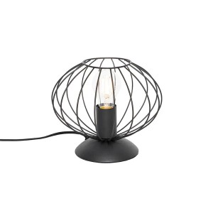 Schwarze QAZQA Tischlampe Margarita im Industrie-Design mit offenem Lampenschirm.