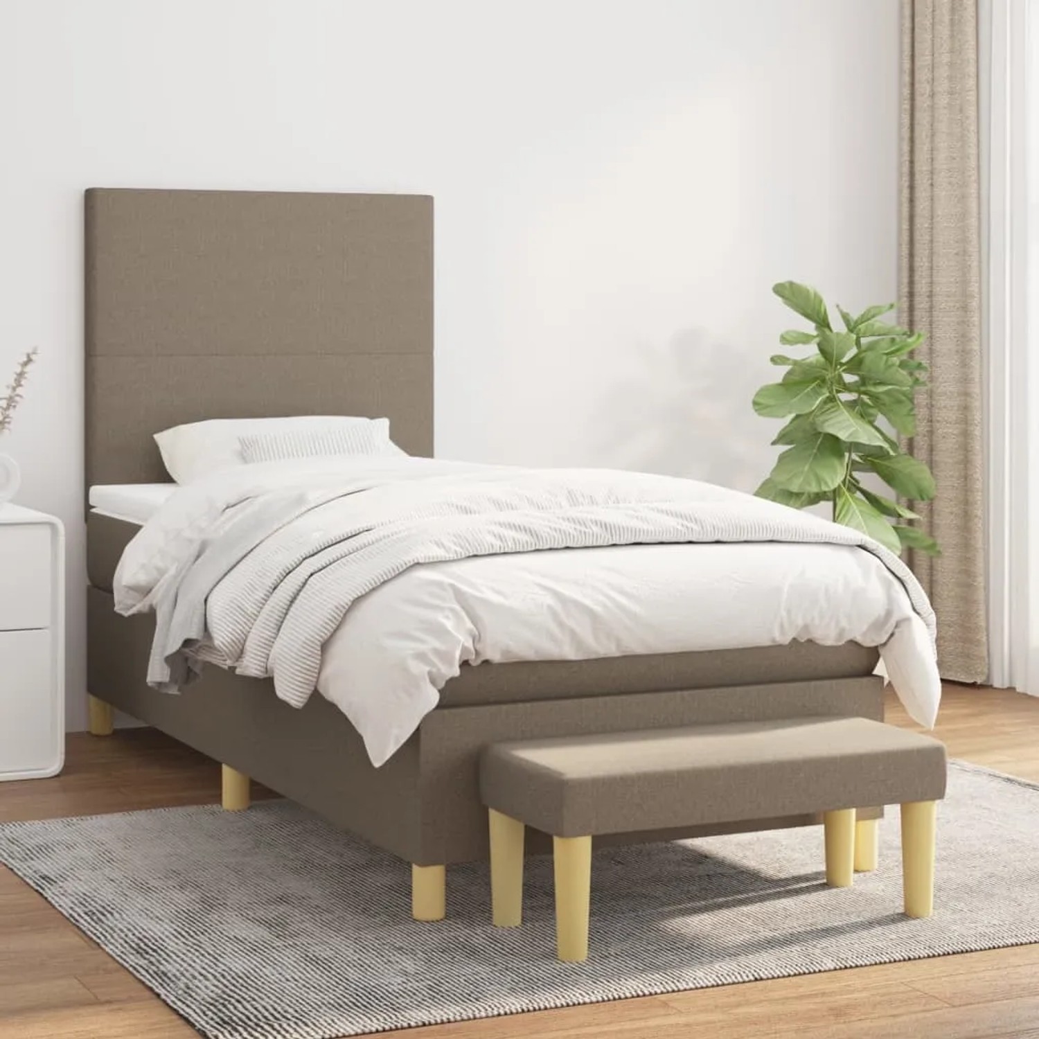 Boxspringbett Taupe (100x200 cm) mit Matratze und Bank. Stoffbezogenes Bett mit Kopfteil und hellen Holzfüßen.
