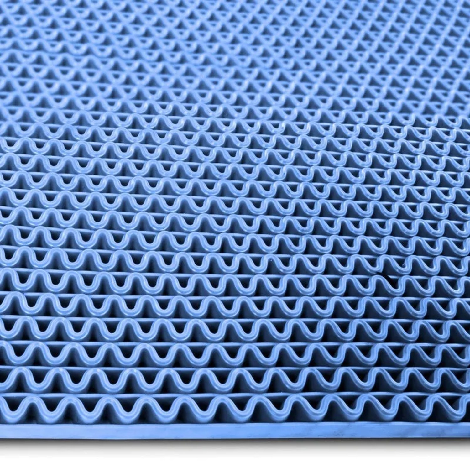 Hellblaue KARAT Hygienematte 120x50 cm für Barfußzonen und Poolumrandung.